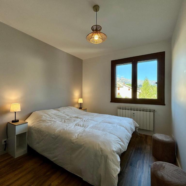 Altitude Élégante - Centre Ville - WIFI - Balcon - Appartamento con 2 Camere da Letto e con Vista Montagna - 14