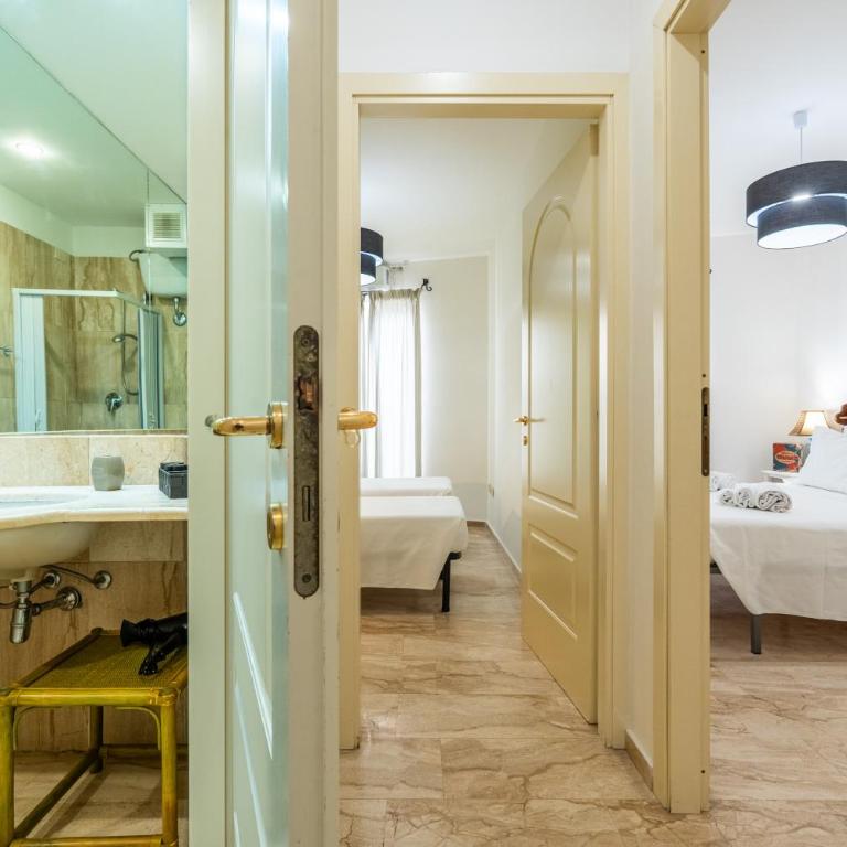 Appartamento Cagliari centro con vista sul porto - Appartamento con 2 Camere da Letto - 10