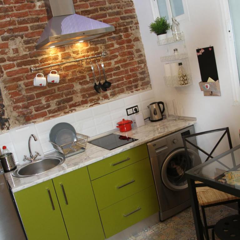Encantador Apartamento en el Corazón de Madrid - One-Bedroom Apartment - 2