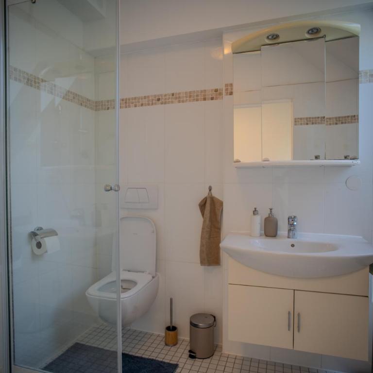 Attic apartment & terrace - Apartment mit 2 Schlafzimmern - 24