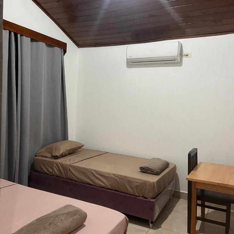 Casa Florida a 15 minutos de Encarnación - Three-Bedroom House - 7