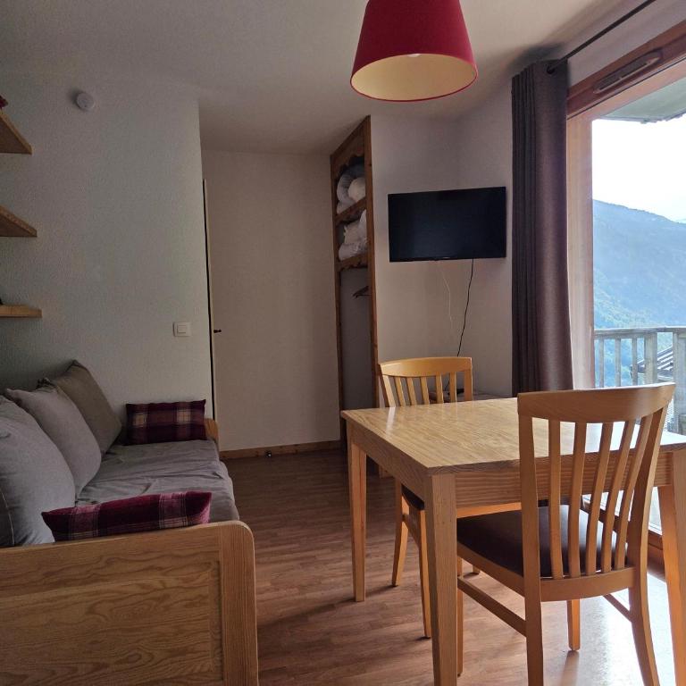 Hameau des Eaux d'Orelle 3 Vallées - 1 OU 2 Studios Communicants - Appartement avec Vue et Balcon - 2