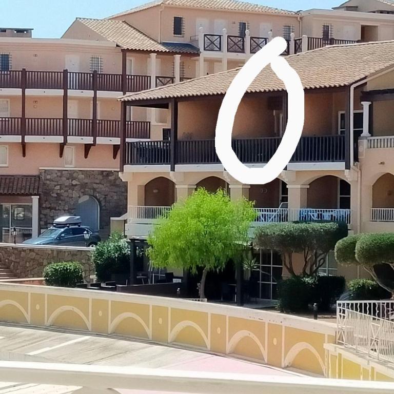 cap esterel vue mer et climatisation Bat E1 303 face aux piscines - Apartamento de 1 dormitorio - 17