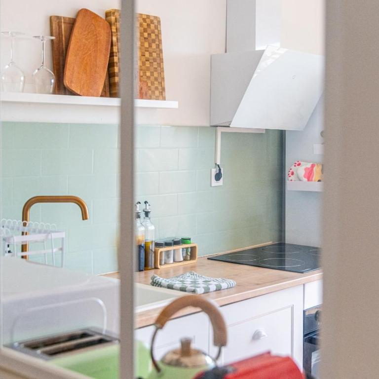 Loft lumineux avec Netflix & parking privé, proche centre Dijon - Appartamento con 3 Camere da Letto e con Balcone - 18