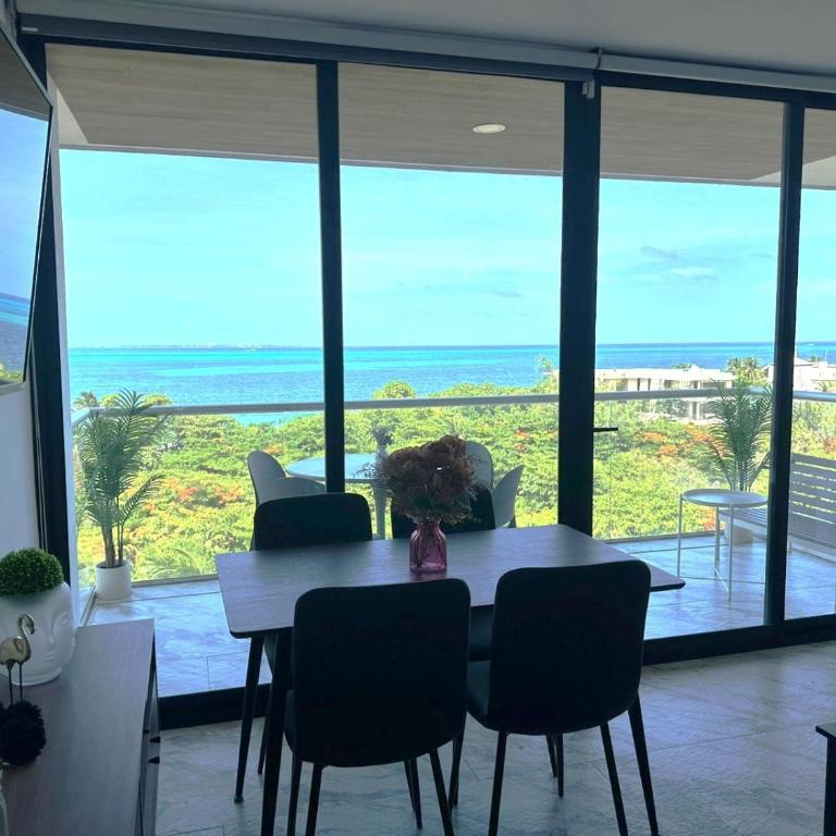 Beautiful sea view apartment in the Hotel Zone Cancun - Two-Bedroom Apartment - 4