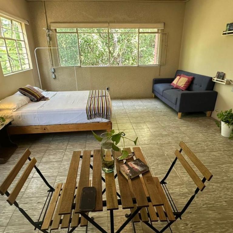 Casa Artemisa hostal - Standard Double Room with Shared Bathroom - 4