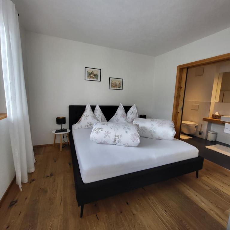 Chasa Scandella Apartment Tanja - Apartment mit 2 Schlafzimmern - 6