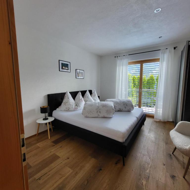 Chasa Scandella Apartment Tanja - Apartment mit 2 Schlafzimmern - 11