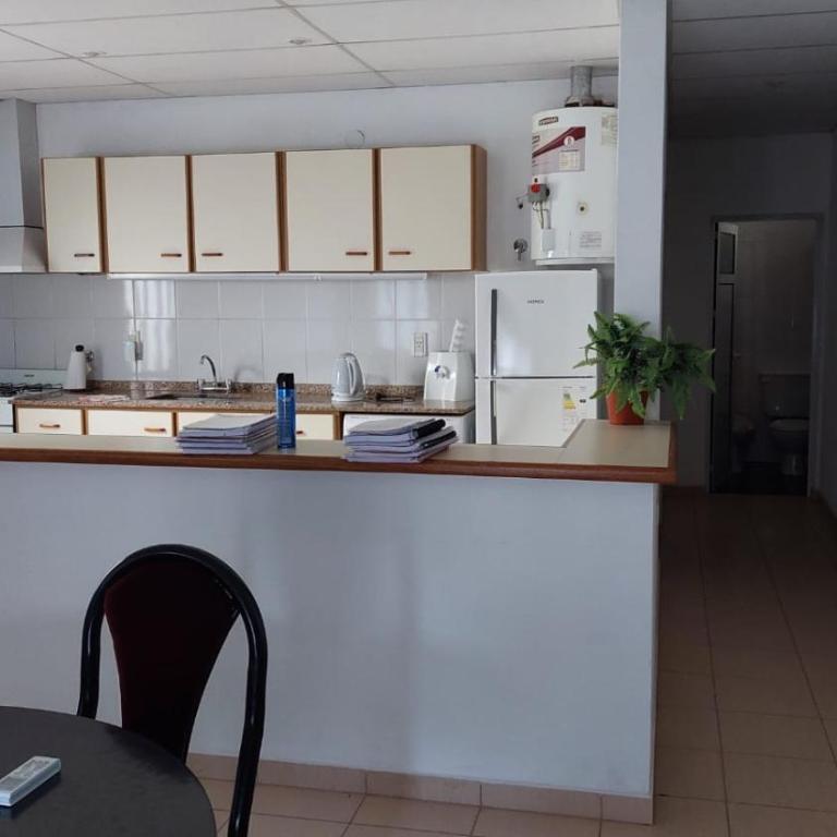 El Cacique - Two-Bedroom Apartment - 9