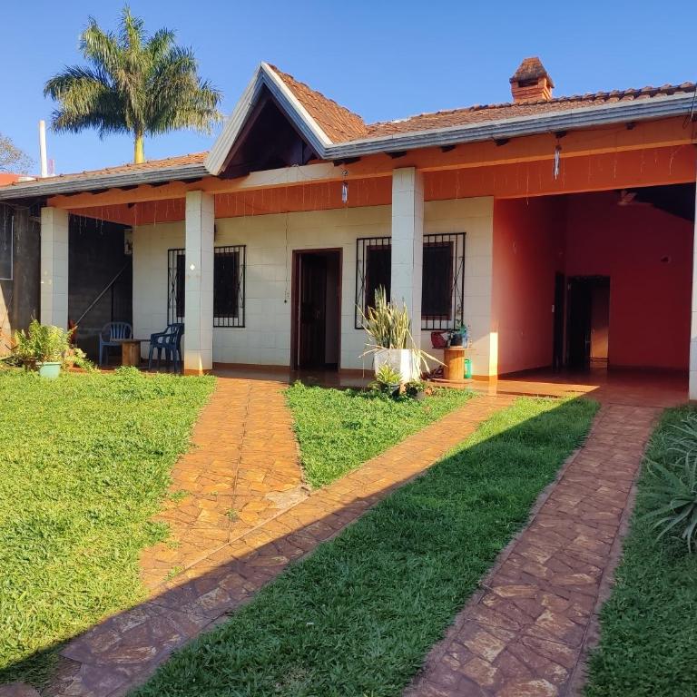 Casa Amplia en Encarnación disponible WRC - Three-Bedroom Apartment - 1