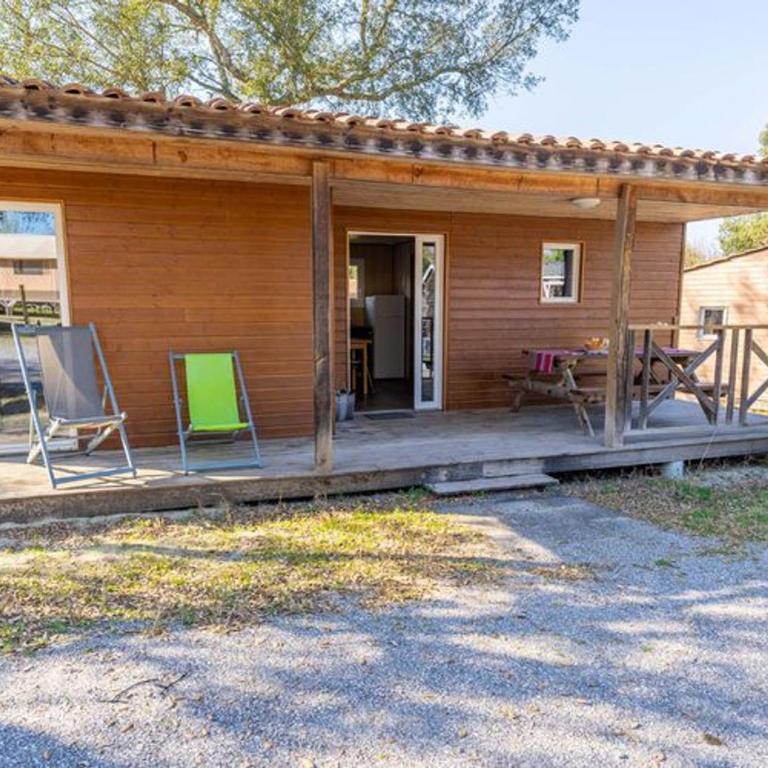 Chalet confortable avec terrasse pour 7 personnes - API-1-52-227 - Chalet - 1