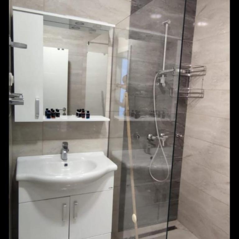 ILiDZA SKY - Apartman sa Pogledom na Planinu - 1