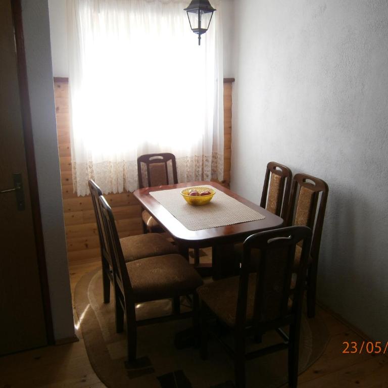 Wolf Apartment - Apartment - 13