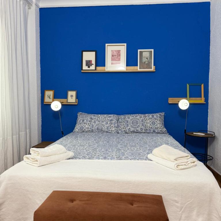 Apartamento Único en Plaza del Pilar - Three-Bedroom Apartment - 9