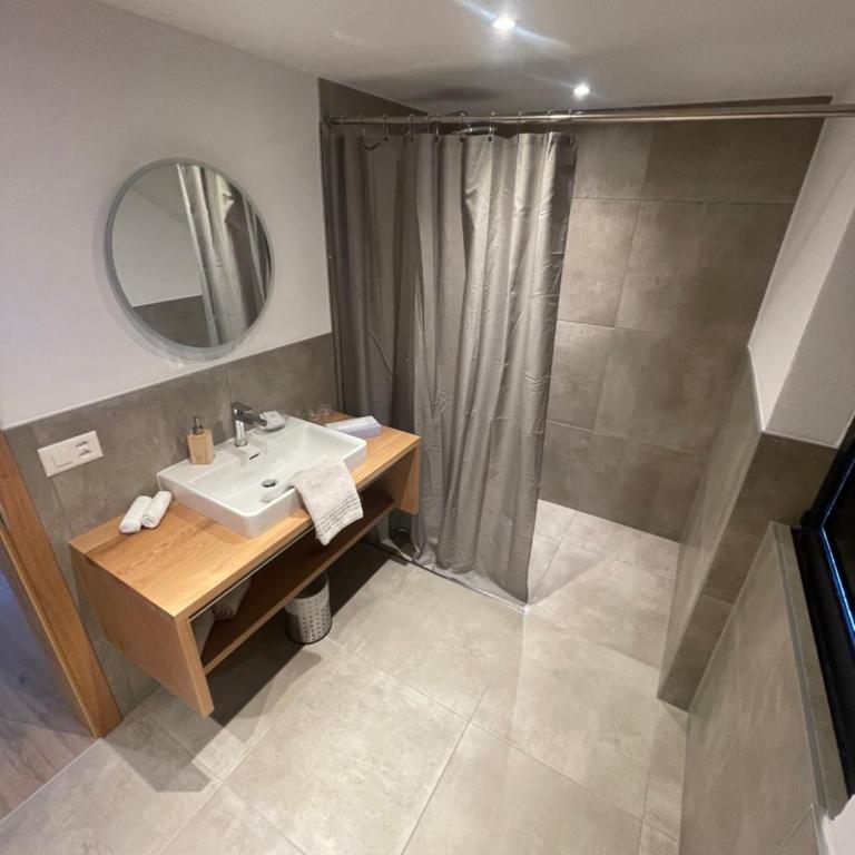 Hotel Edi - Apartment - 2