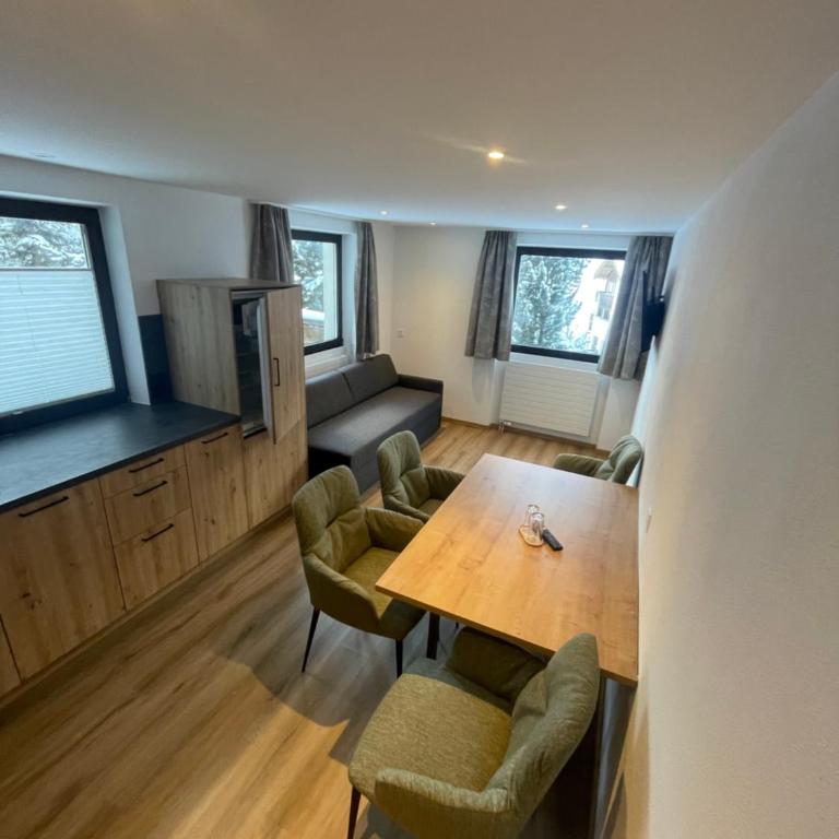 Hotel Edi - Apartment - 5