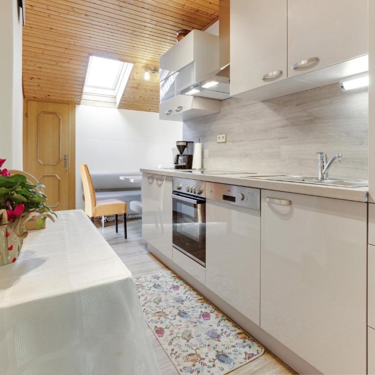 Apartment in Eberndorf near Petzen Ski Area - Apartment mit 2 Schlafzimmern - 4