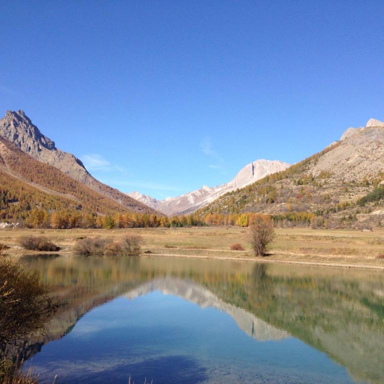Hébergement 4 étoiles Accès Pied des Pistes en Navette Gratuite - Maison de Vacances 3 Chambres - 54