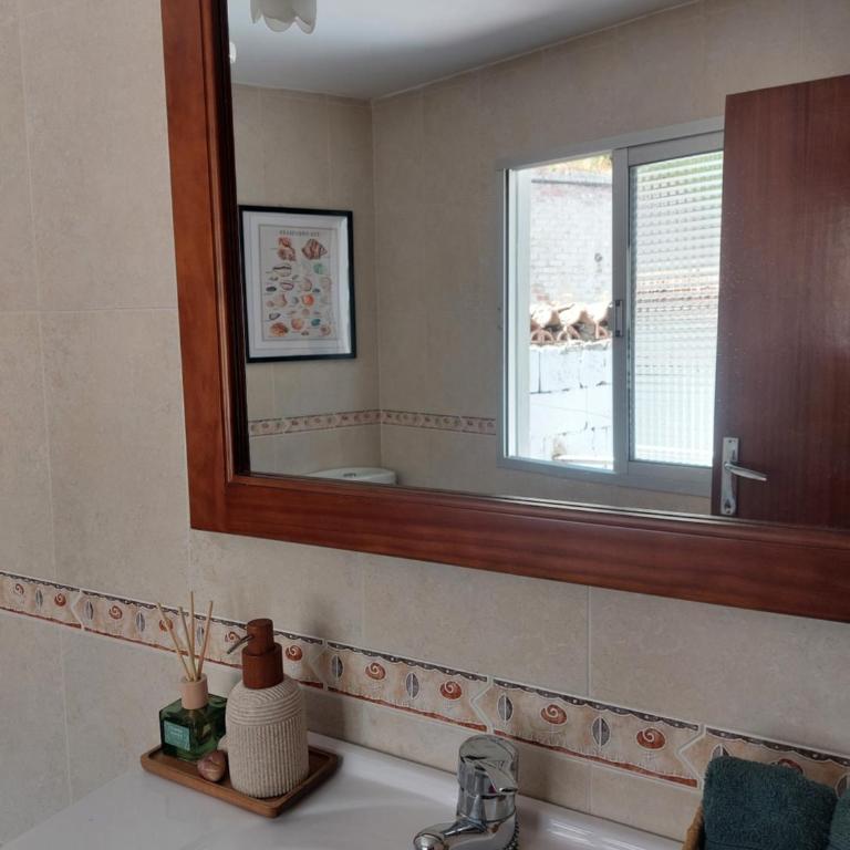 Casa de la abuelita - Three-Bedroom Home - 36