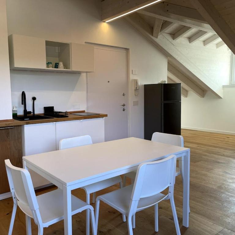 Attico vista Lago in Centro - Apartment with Lake View - 2