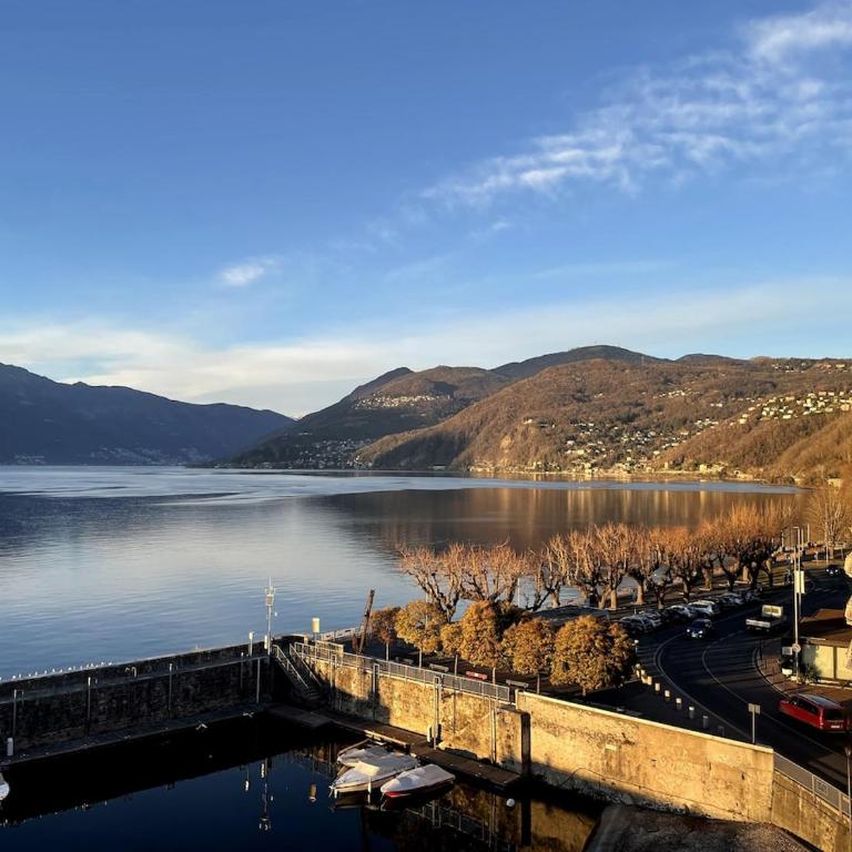 Attico vista Lago in Centro - Apartment with Lake View - 15