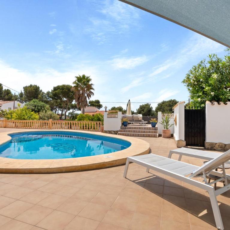 Villa Sunset Moraira mit eigenem Pool, Strandnähe, Klimaanlage, Heizung, Outdoor-Küche, Grill - Casa Vacacional de 3 dormitorios - 13