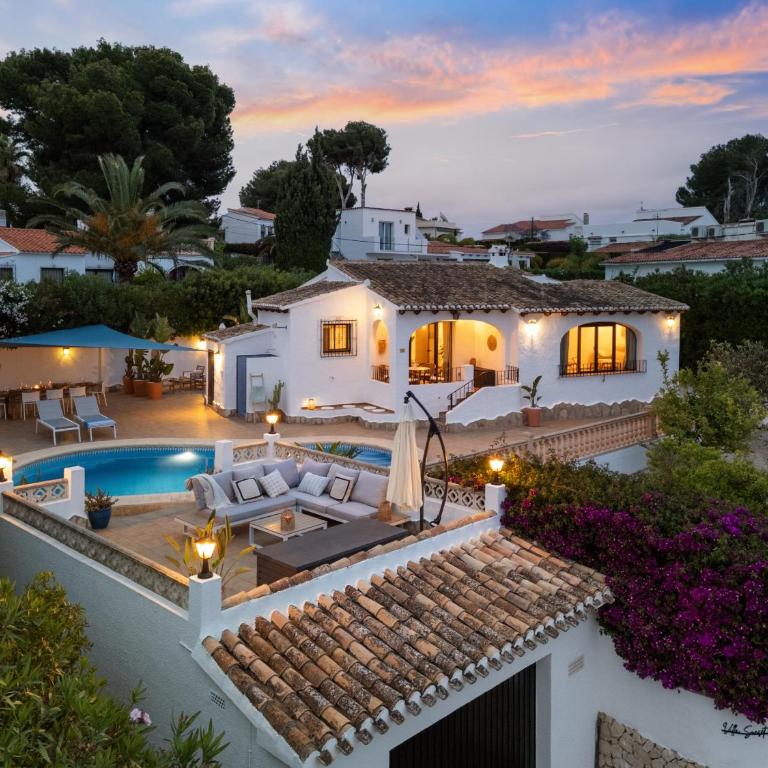 Villa Sunset Moraira mit eigenem Pool, Strandnähe, Klimaanlage, Heizung, Outdoor-Küche, Grill - Casa Vacacional de 3 dormitorios - 25