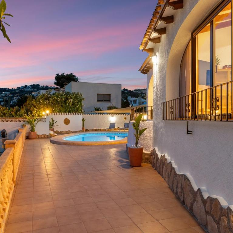 Villa Sunset Moraira mit eigenem Pool, Strandnähe, Klimaanlage, Heizung, Outdoor-Küche, Grill - Casa Vacacional de 3 dormitorios - 44