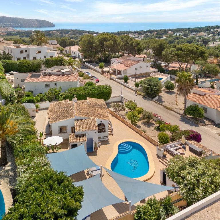 Villa Sunset Moraira mit eigenem Pool, Strandnähe, Klimaanlage, Heizung, Outdoor-Küche, Grill - Casa Vacacional de 3 dormitorios - 12