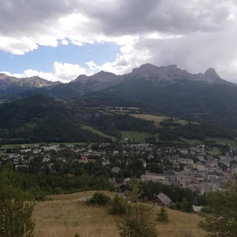 app 2 à 4 pers Barcelonnette vue montagne proche stations - Apartment mit 2 Schlafzimmern - 9