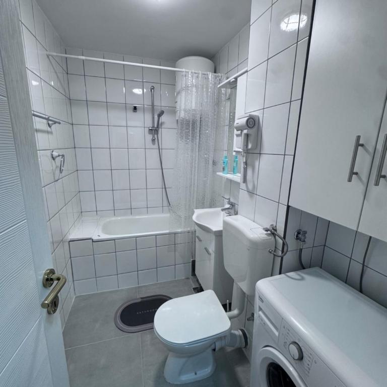V Apartmani 3 - One-Bedroom Apartment - 4