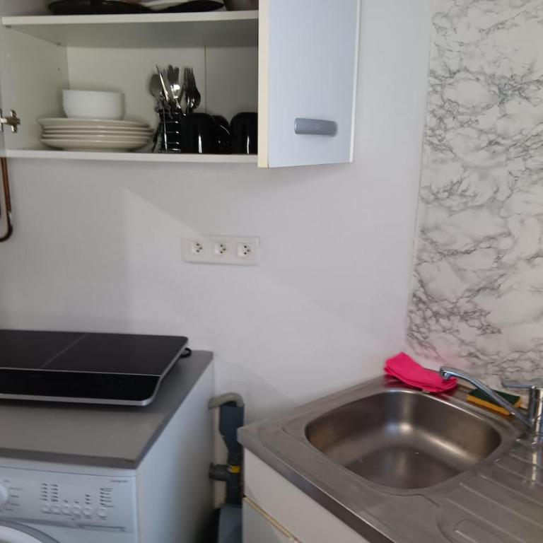 Cozy studio at one stop from Paris - Stade de France - Apartamento de 1 dormitorio - 3