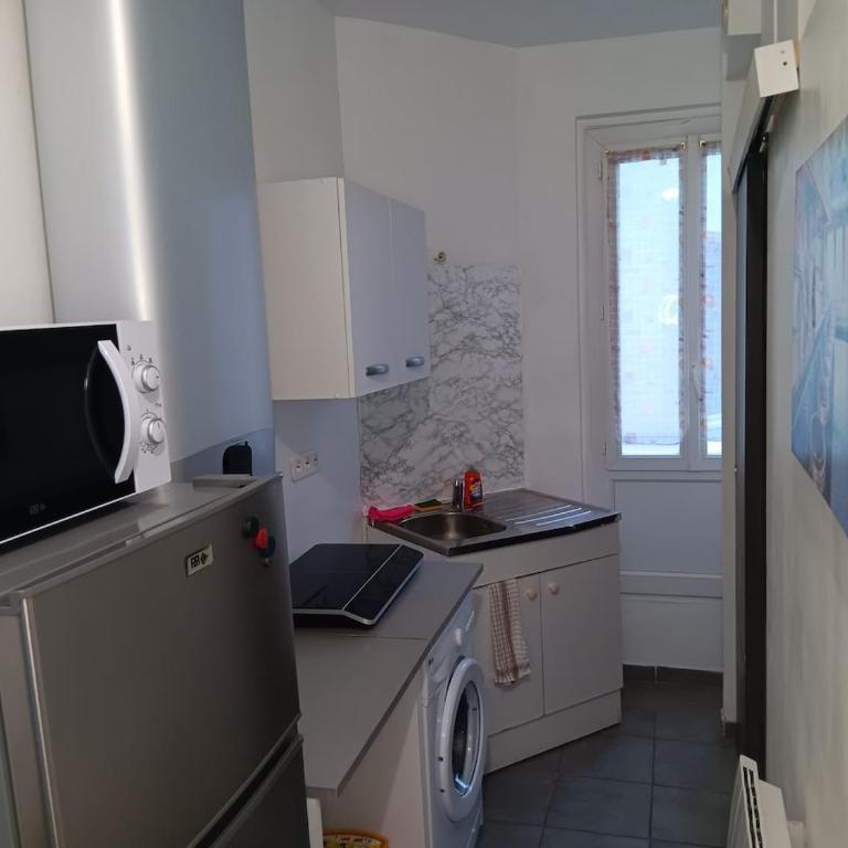 Cozy studio at one stop from Paris - Stade de France - Apartamento de 1 dormitorio - 5