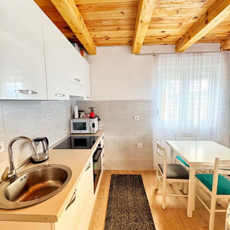Guest House Mio&Mar in Zabljak - Two-Bedroom House - 6