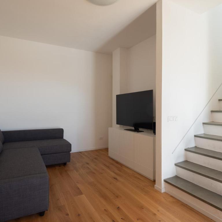 Casa Sarina Modern apartment with city and sea view up to 6 ppl garage included - Two-Bedroom Apartment - 9