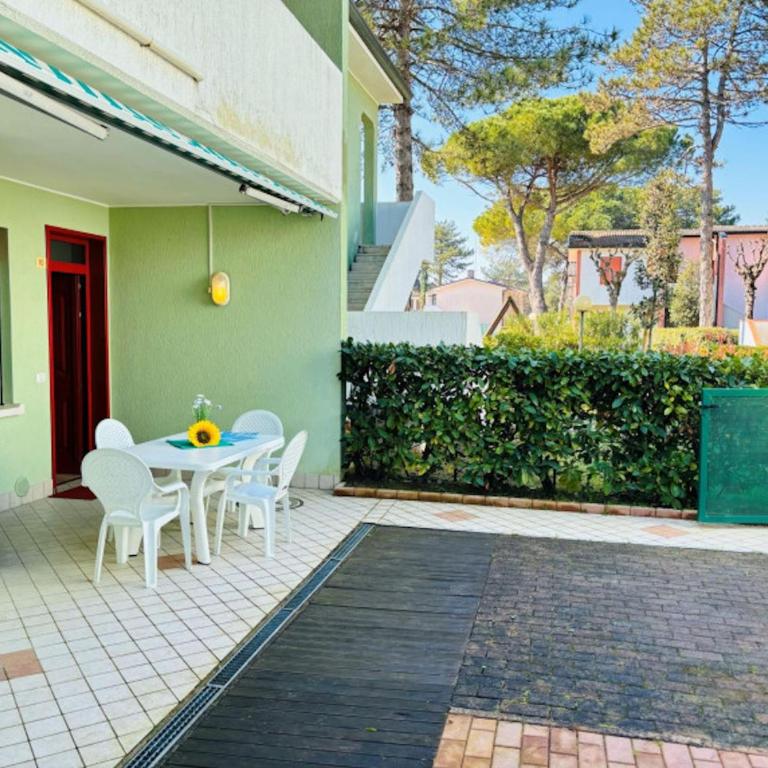 Bright flat with shared swimming pool - Apartment - 3