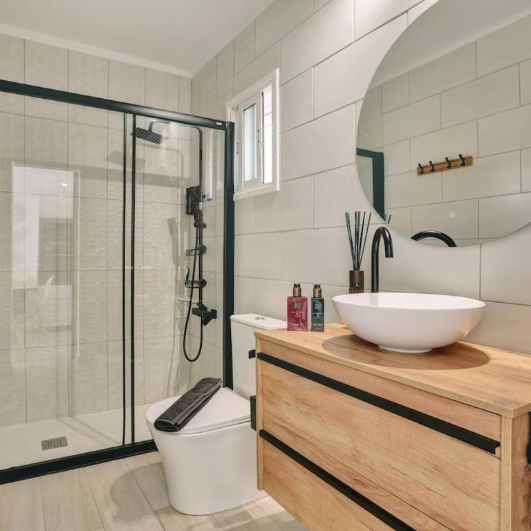 Quiet apartment perfect for couples - One-Bedroom Apartment - 4