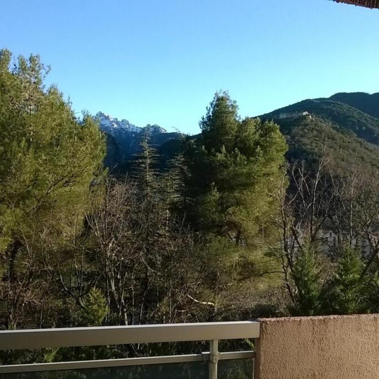 Bel F2 terrasse SUD à 5 min thermes - One-Bedroom Apartment - 23