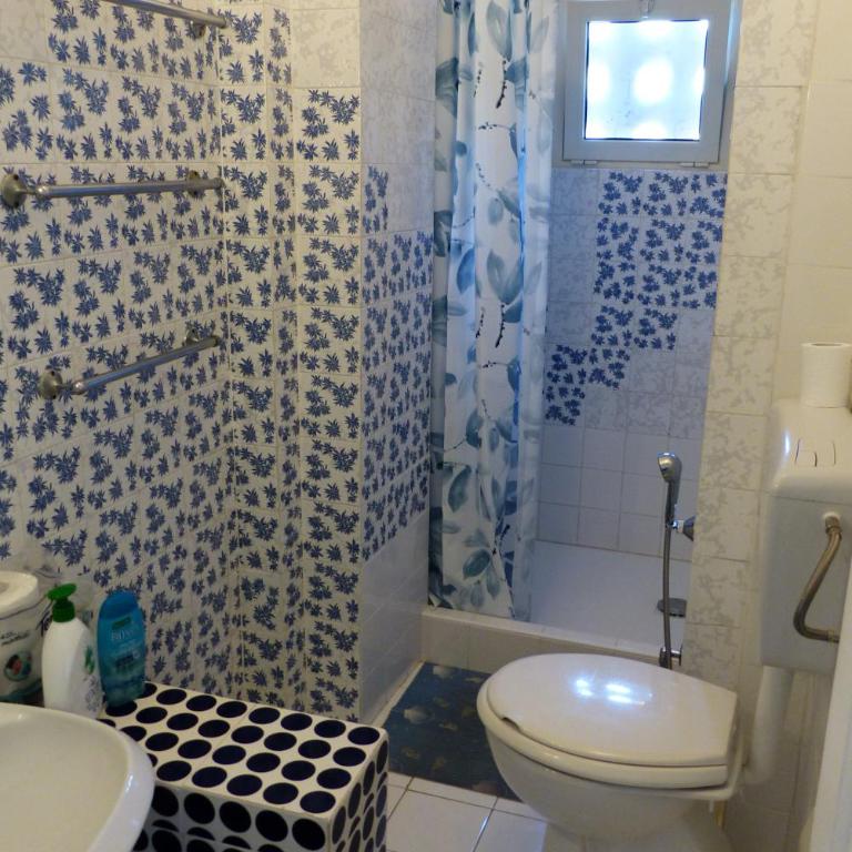 Piccolo bilocale al secondo piano - Appartamento con 1 Camera da Letto - 10