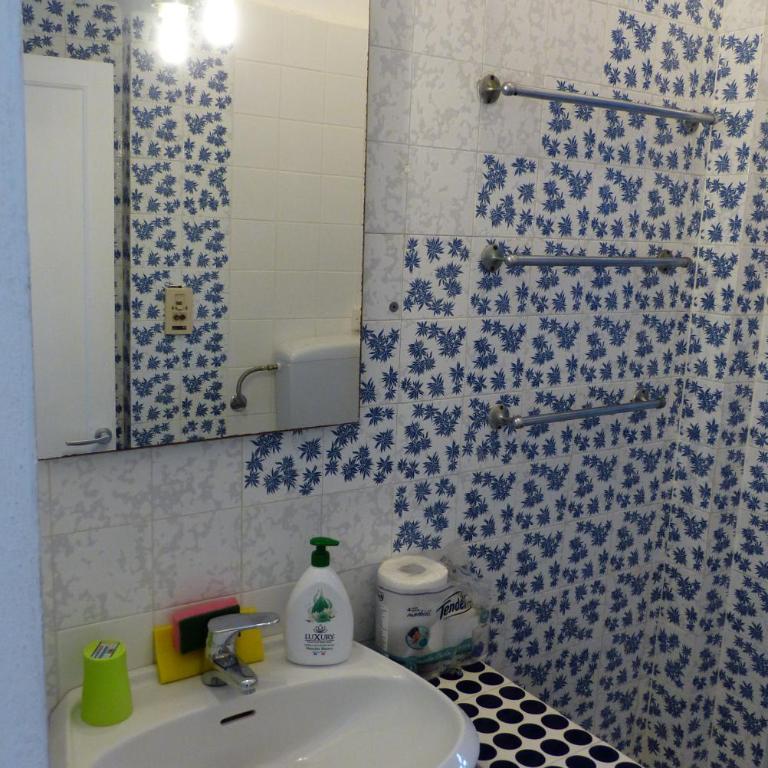 Piccolo bilocale al secondo piano - Appartamento con 1 Camera da Letto - 12