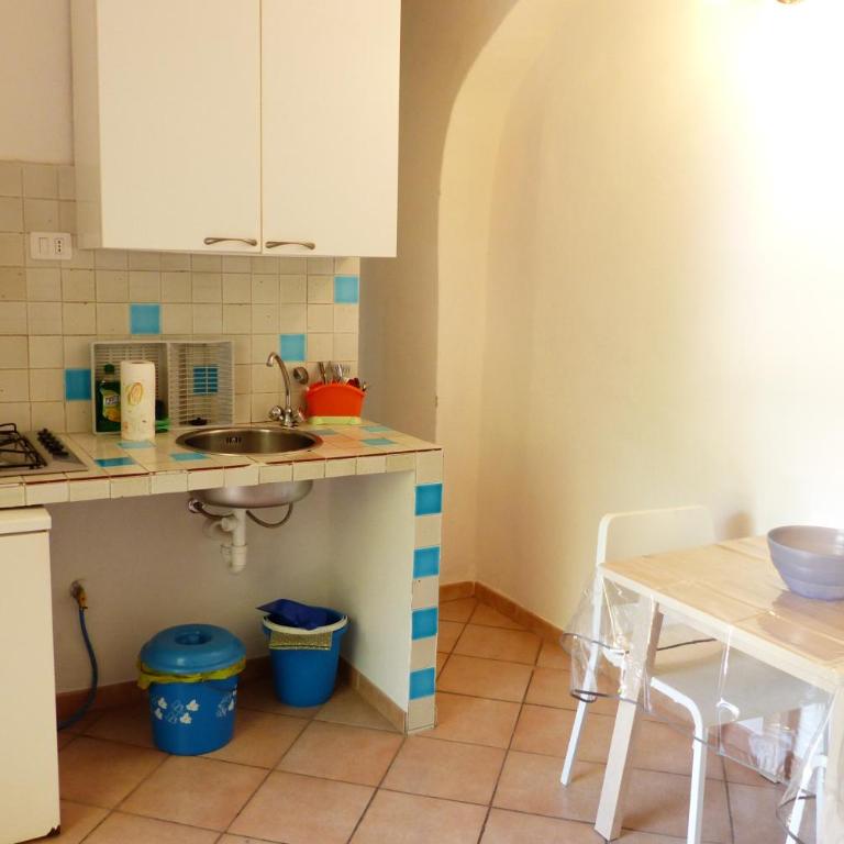 Piccolo bilocale al secondo piano - Appartamento con 1 Camera da Letto - 7