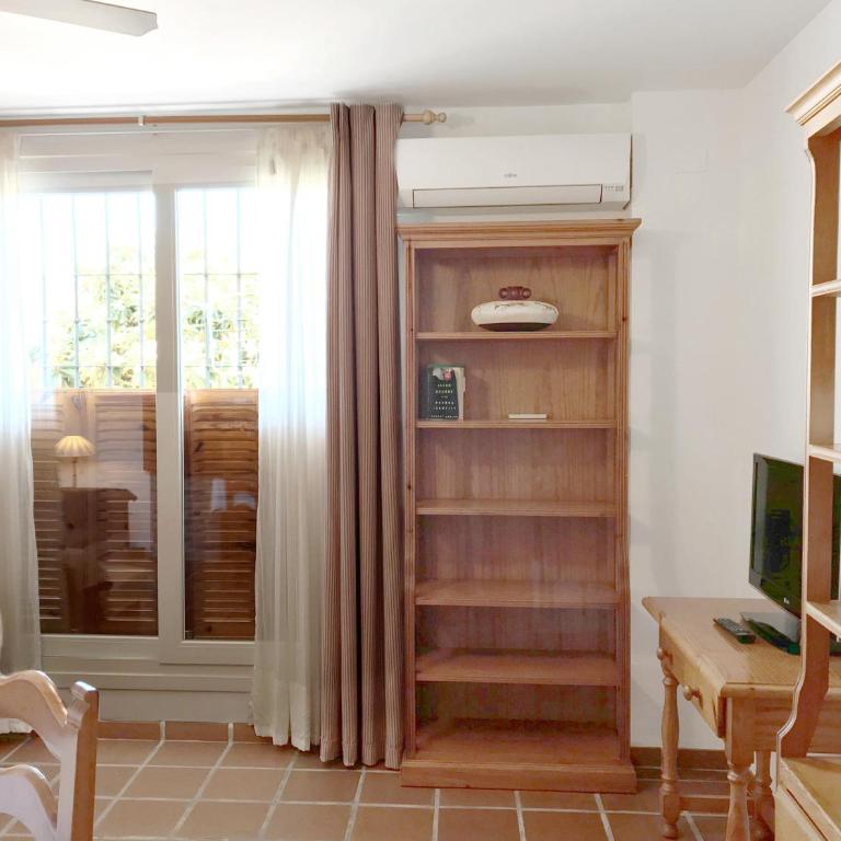 Bonito alojamiento en Malaga con piscina para teletrabajo - Apartamento - 44