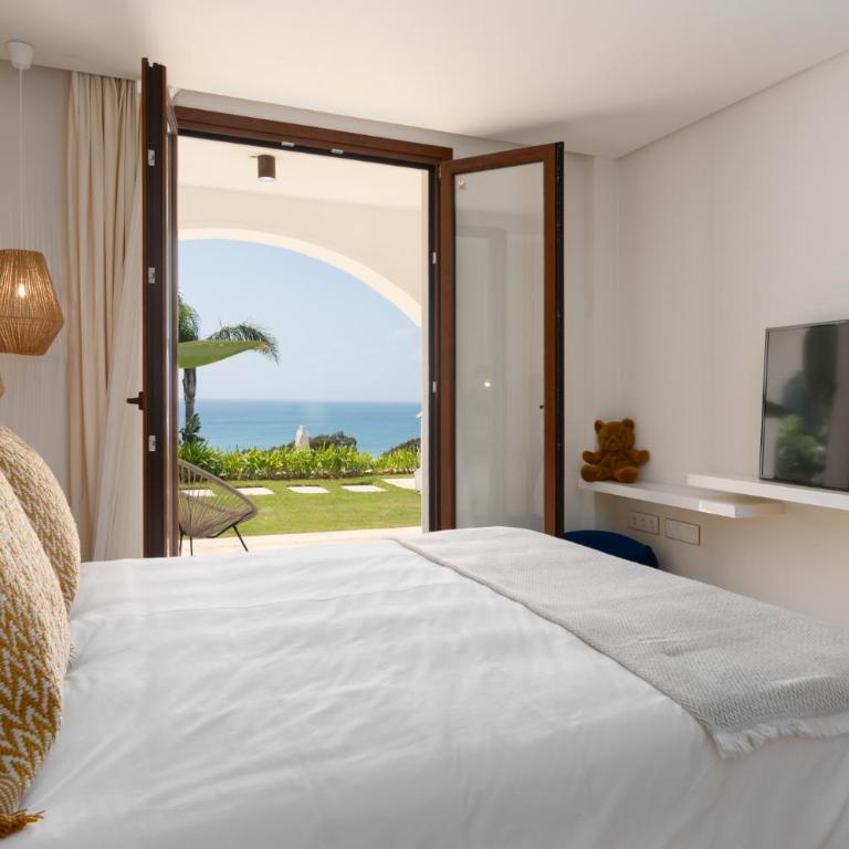 Villa Baltazar - Oceanview Luxury Retreat Near Sotogrande Polo & Golf - Villa frente a la playa - 5