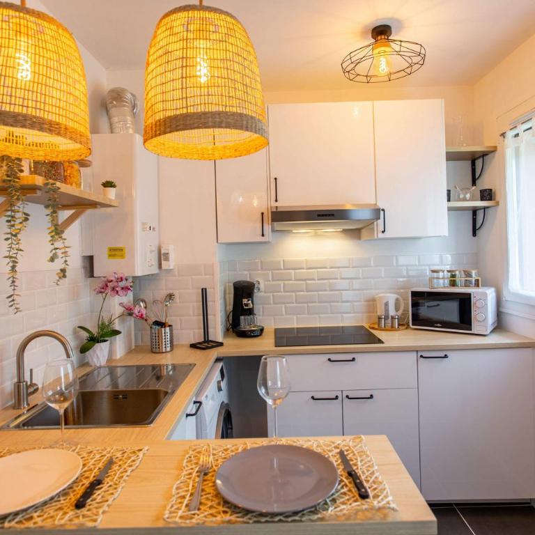 L'Estrade - Parking Centre 5 min Gare d'Amiens - Apartment - 14