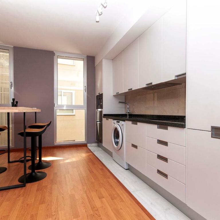 Modern 1st floor Loft in Alicante - One-Bedroom Apartment - 8
