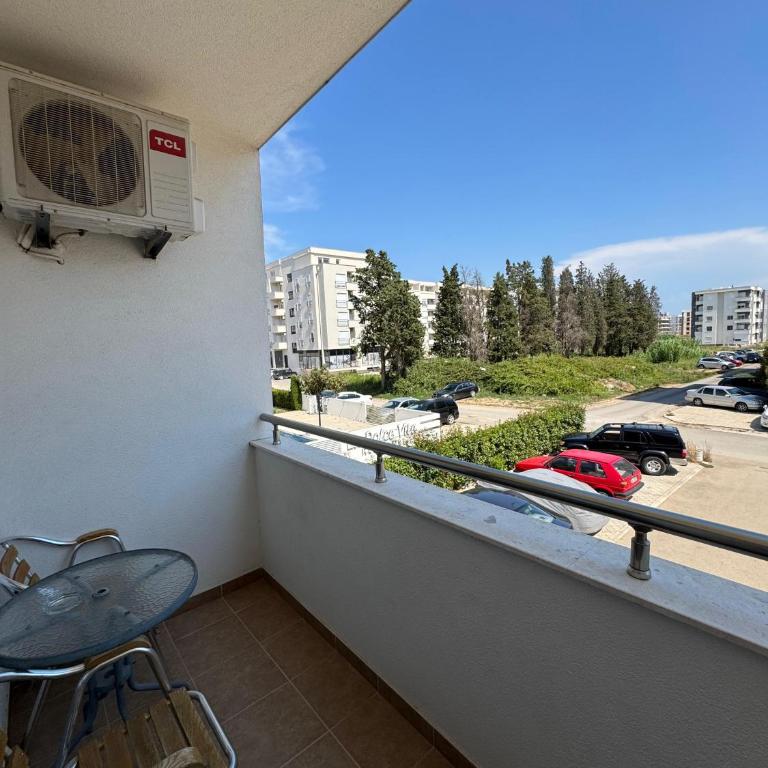 Family Comfort Apartment - Two-Bedroom Apartment - 9
