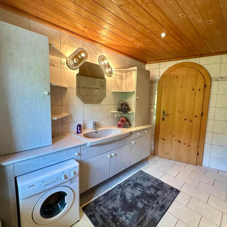 Haus Erika - Apartment mit 3 Schlafzimmern und Bad - 5