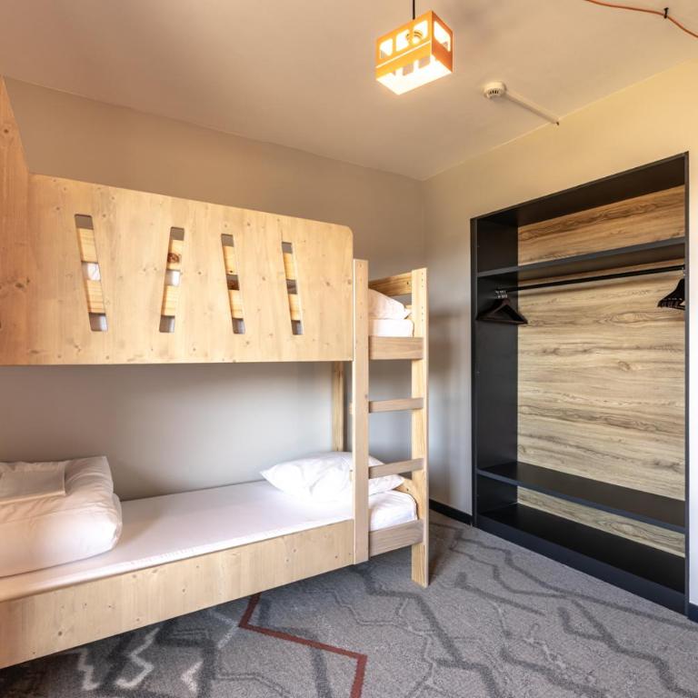 Hotel Base Camp Lodge - Albertville - Appartement 2 Chambres avec Balcon - 5