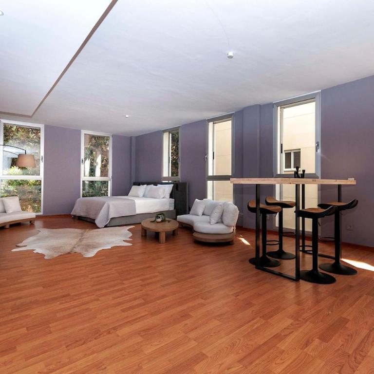 Modern Loft 2 in the Heart of Alicante - One-Bedroom Apartment - 6