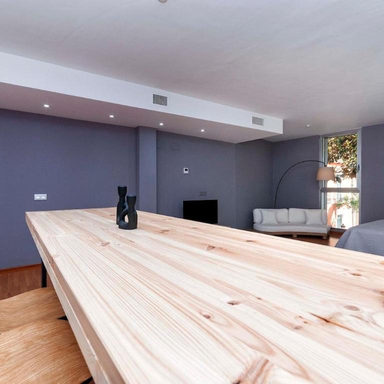 Modern Loft 2 in the Heart of Alicante - One-Bedroom Apartment - 10